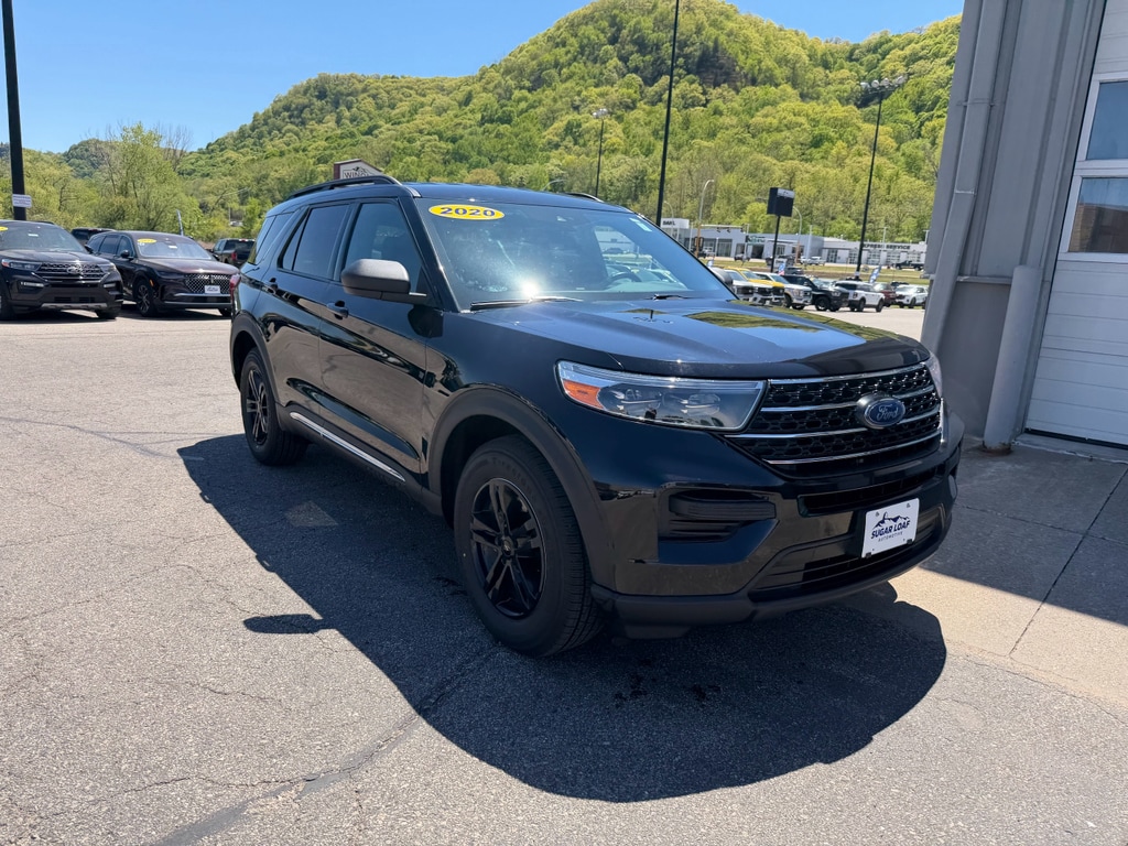 Used 2020 Ford Explorer XLT with VIN 1FMSK8DH4LGB05648 for sale in Winona, Minnesota