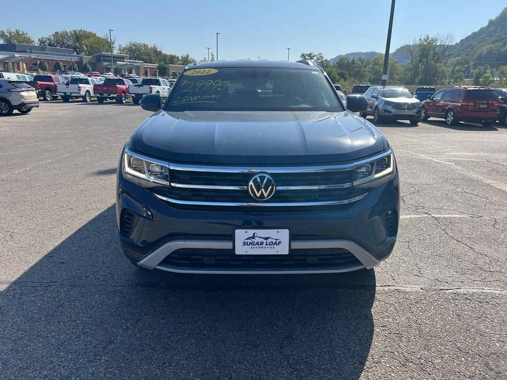 Used 2022 Volkswagen Atlas Cross Sport SE w/Tech with VIN 1V2HE2CA5NC224082 for sale in Winona, Minnesota