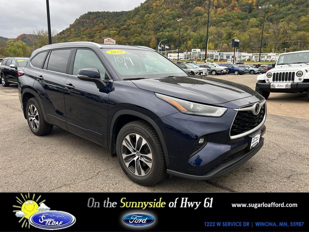 Used 2023 Toyota Highlander XLE AWD SUV