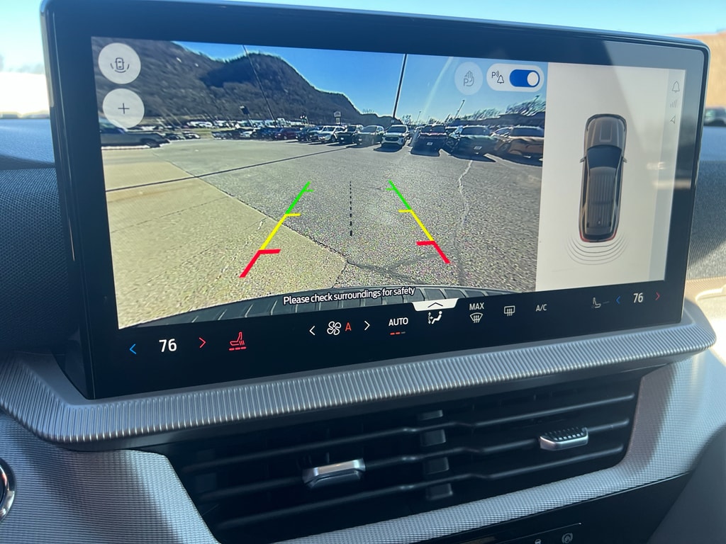 2026 Ford Explorer Active - Photo 12