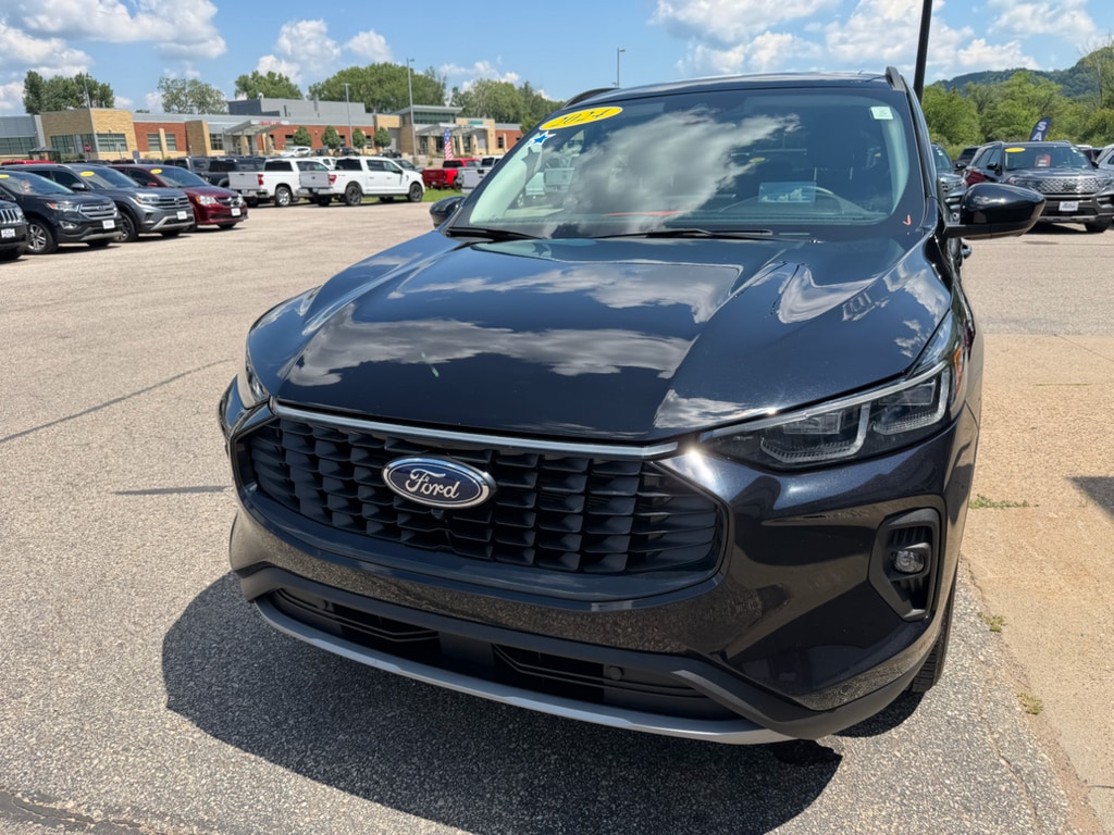 Used 2024 Ford Escape Platinum with VIN 1FMCU9JA0RUB59955 for sale in Winona, Minnesota