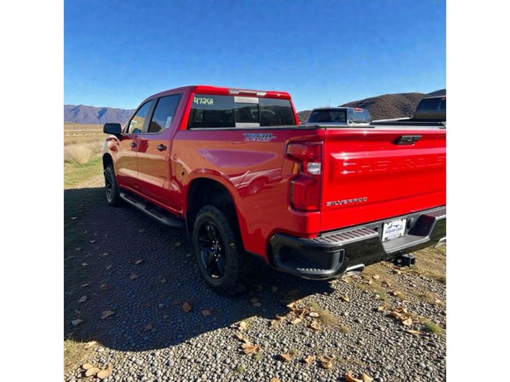 Used 2021 Chevrolet Silverado LT Trail Boss 4X4 Crew Cab