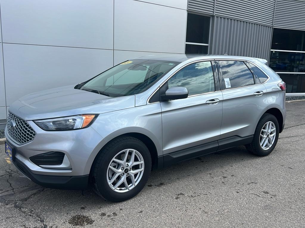 Used 2024 Ford Edge SEL with VIN 2FMPK4J97RBA70244 for sale in Winona, Minnesota