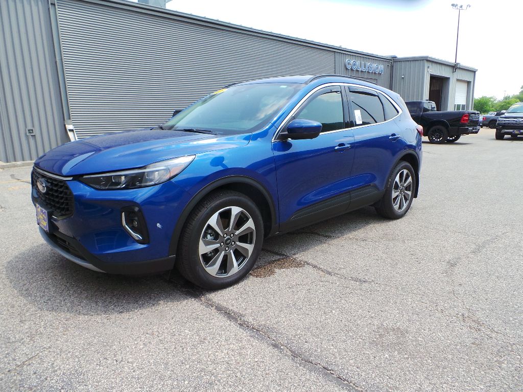 Used 2023 Ford Escape Platinum with VIN 1FMCU9JZ3PUB29254 for sale in Winona, Minnesota