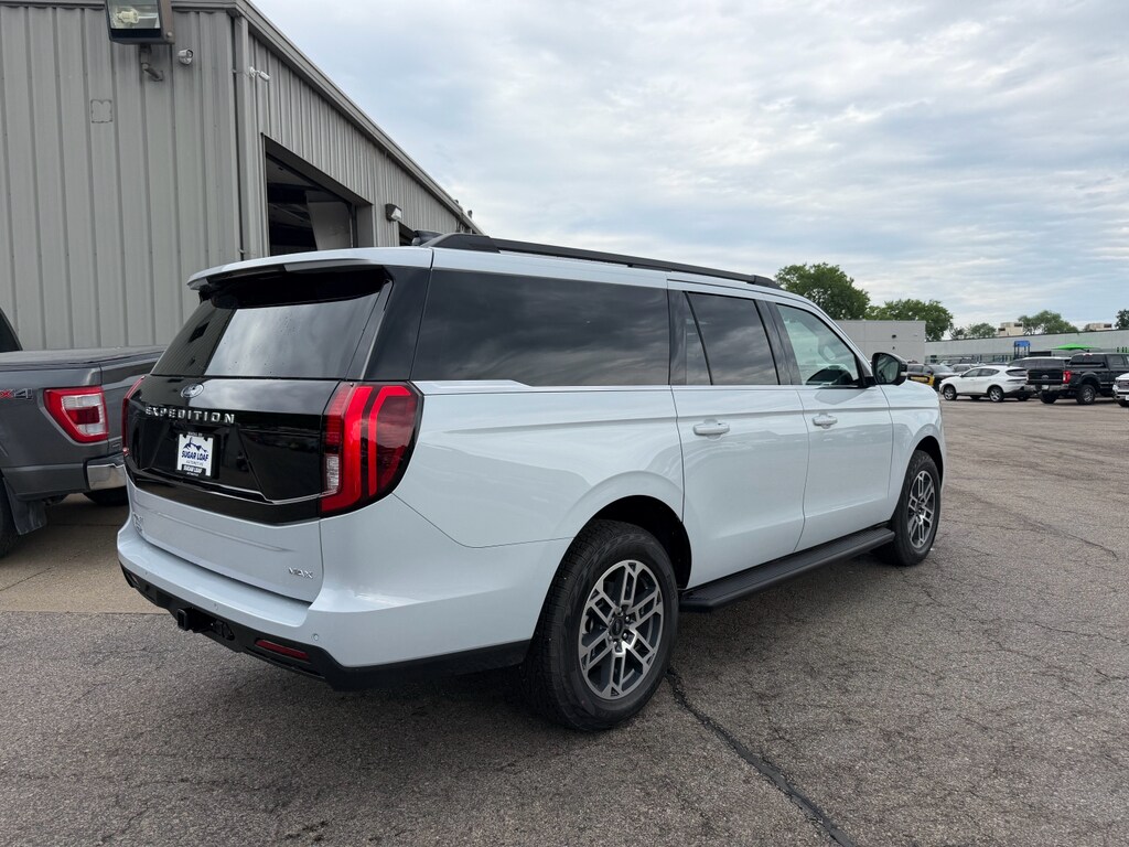 Used 2026 Ford Expedition MAX Active 4x4 Sport Utility