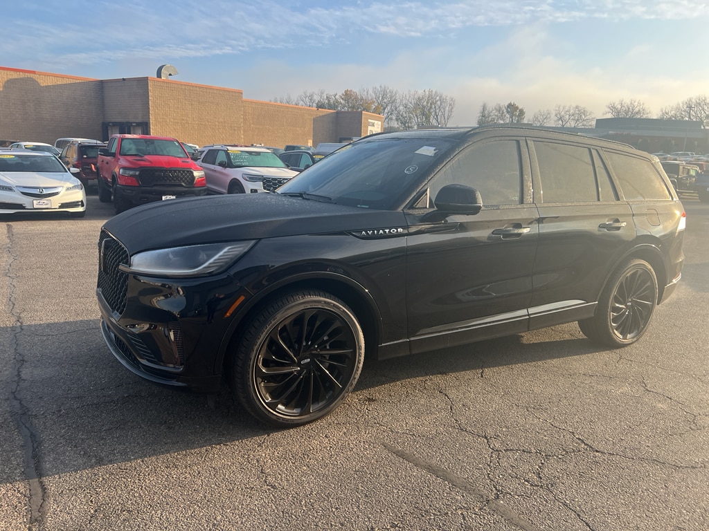 Used 2025 Lincoln Aviator Reserve with VIN 5LM5J7XC4SGL12501 for sale in Winona, Minnesota