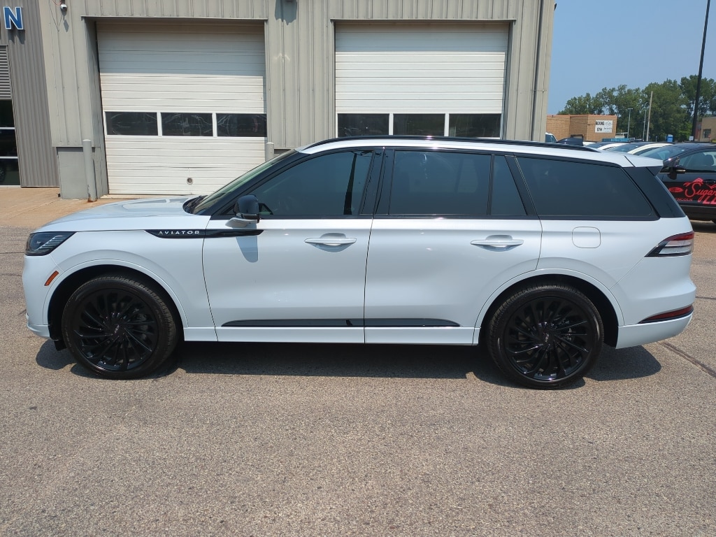 Used 2025 Lincoln Aviator Reserve with VIN 5LM5J7XC9SGL21727 for sale in Winona, Minnesota