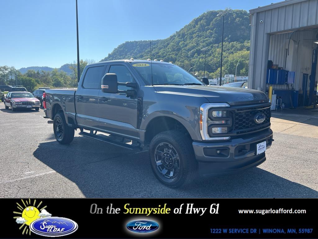 2024 Ford F-350 Super Duty XL's photo