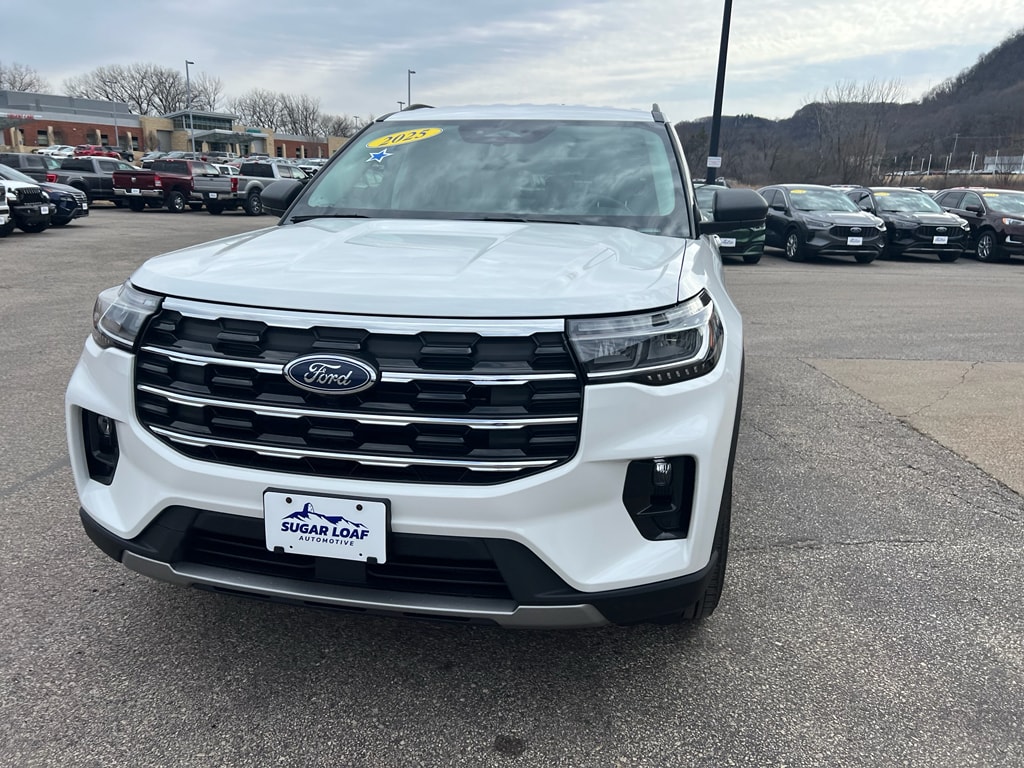 Used 2025 Ford Explorer Active with VIN 1FMUK8DH9SGC35058 for sale in Winona, Minnesota