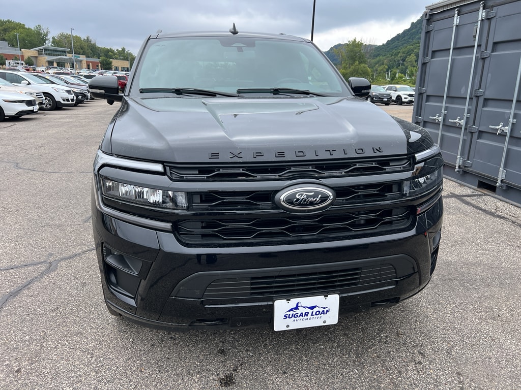 Used 2024 Ford Expedition Limited with VIN 1FMJK2AG4REA55116 for sale in Winona, Minnesota