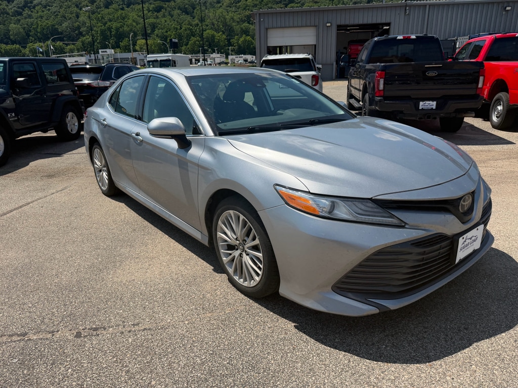 Used 2019 Toyota Camry XLE Sedan