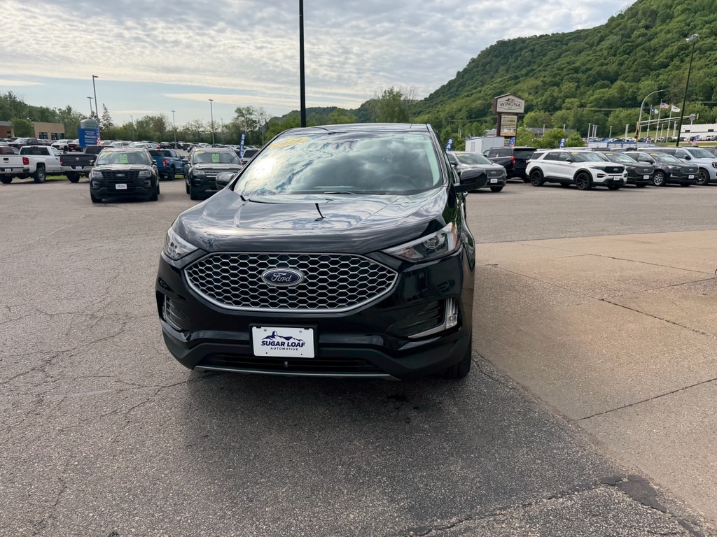 Used 2024 Ford Edge SEL Sport Utility