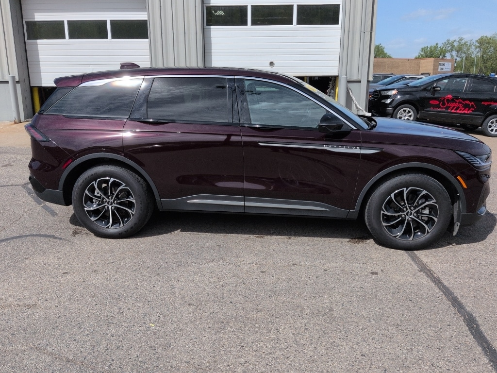 Used 2024 Lincoln Nautilus Premiere with VIN 5LMPJ8JA0RJ856397 for sale in Winona, Minnesota