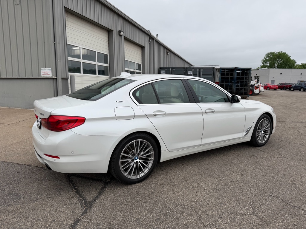 Used 2018 BMW 5 Series 530e xDrive iPerformance Sedan