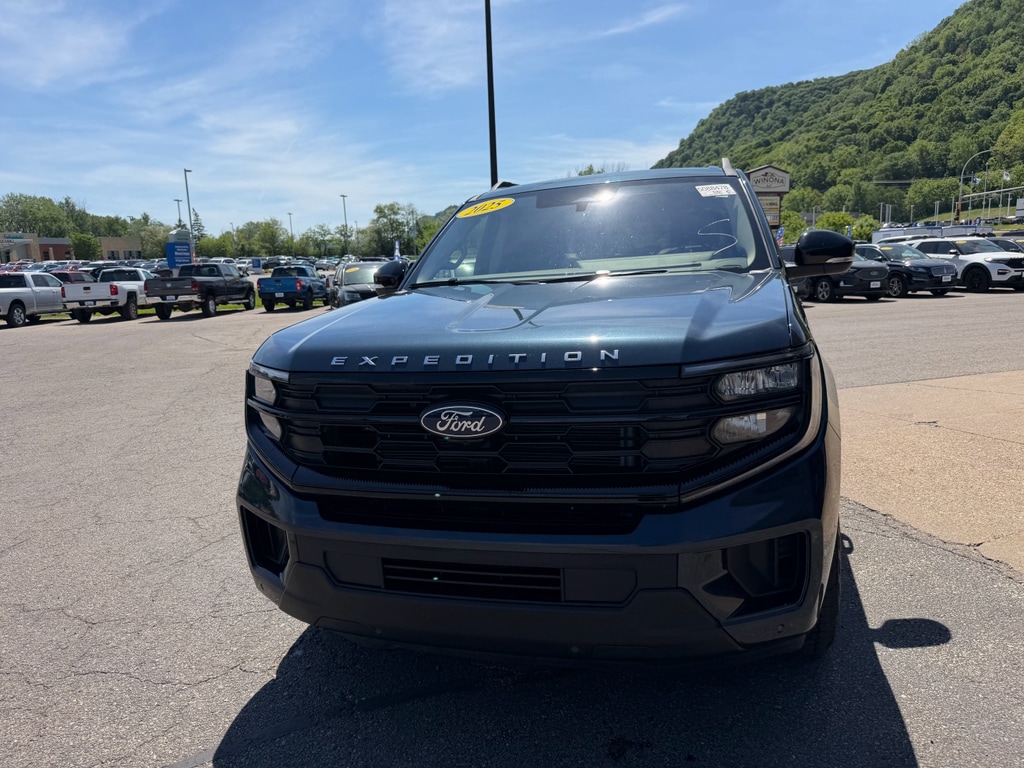 Used 2025 Ford Expedition MAX Active Sport Utility