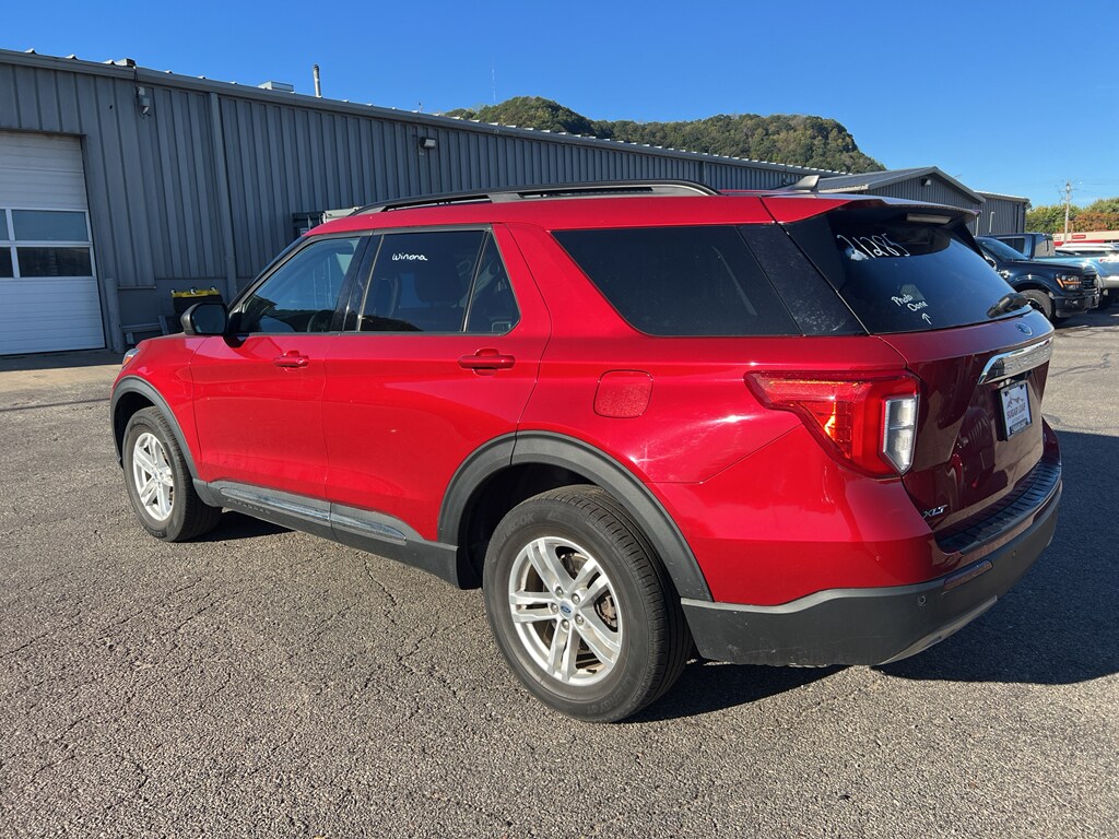 2022 Ford Explorer XLT photo 4