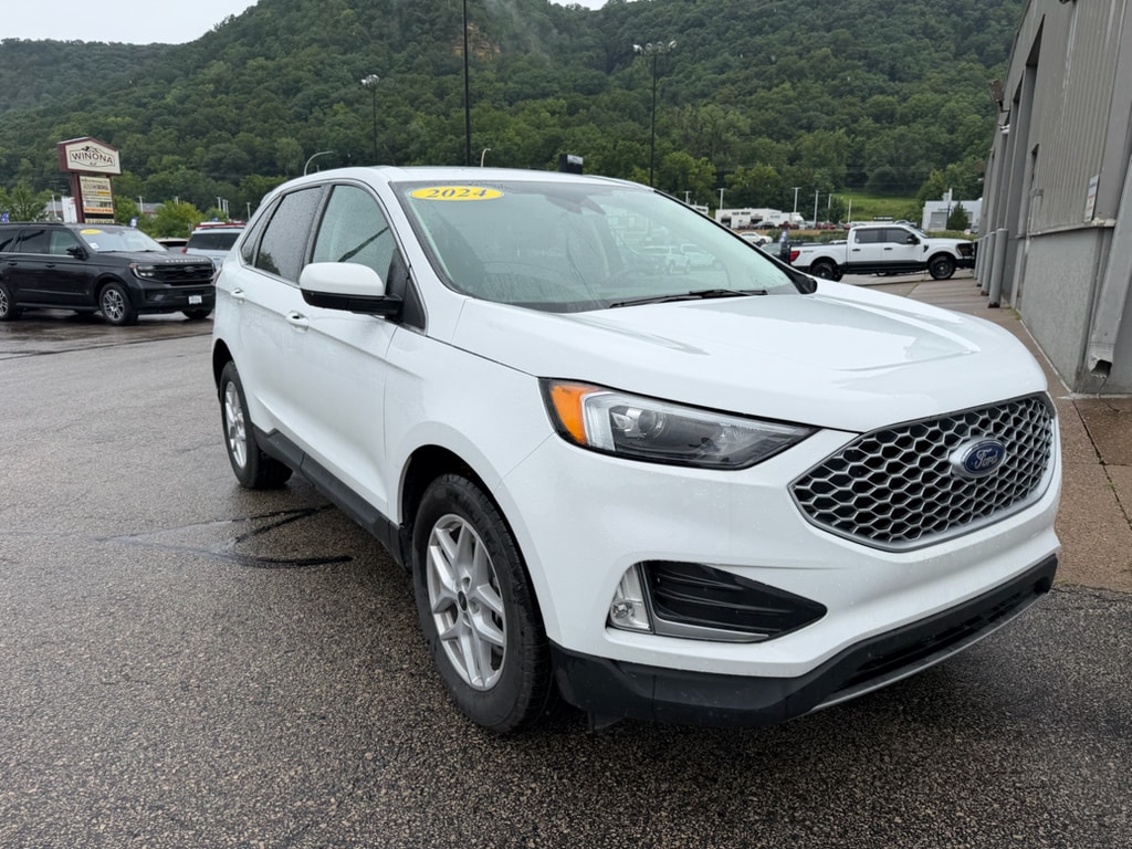 Used 2024 Ford Edge SEL with VIN 2FMPK4J97RBB15439 for sale in Winona, Minnesota