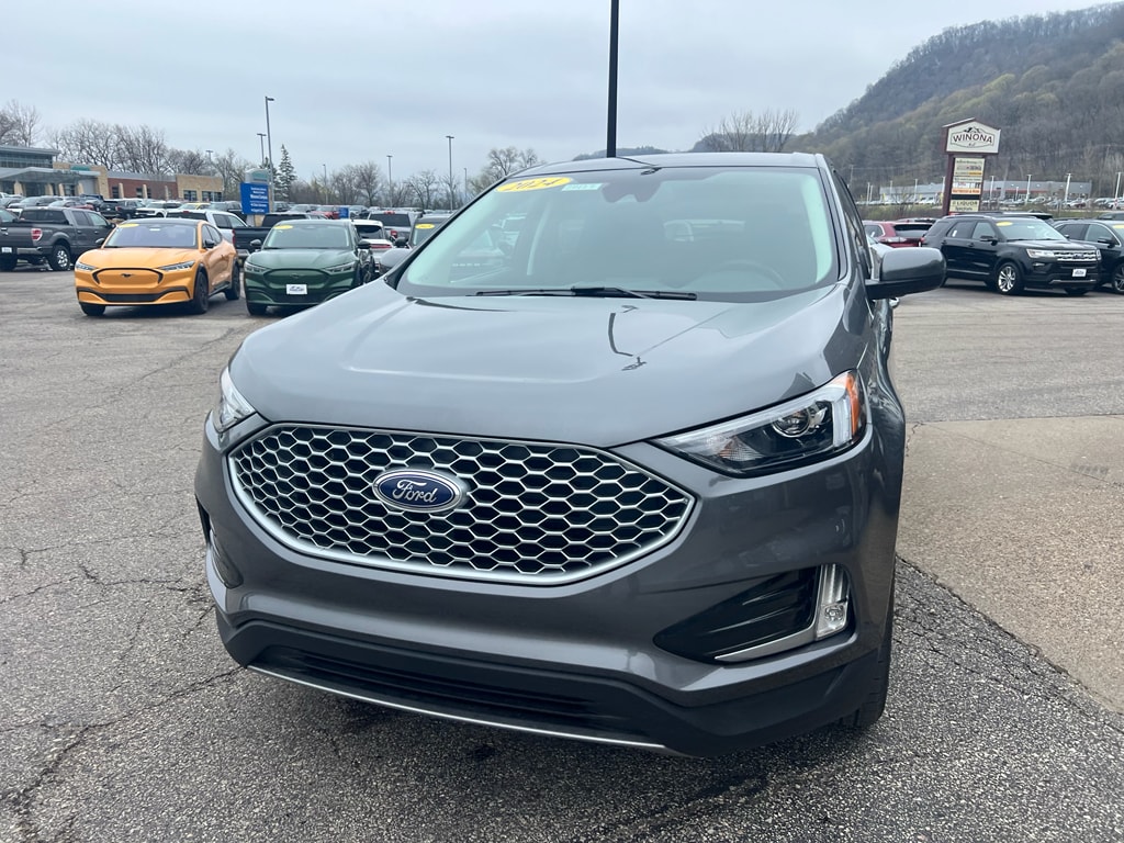 Used 2024 Ford Edge SEL with VIN 2FMPK4J95RBB06920 for sale in Winona, Minnesota