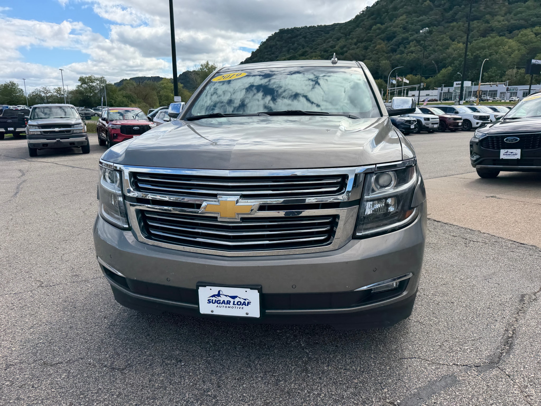 Used 2019 Chevrolet Tahoe Premier with VIN 1GNSKCKC8KR283359 for sale in Winona, Minnesota