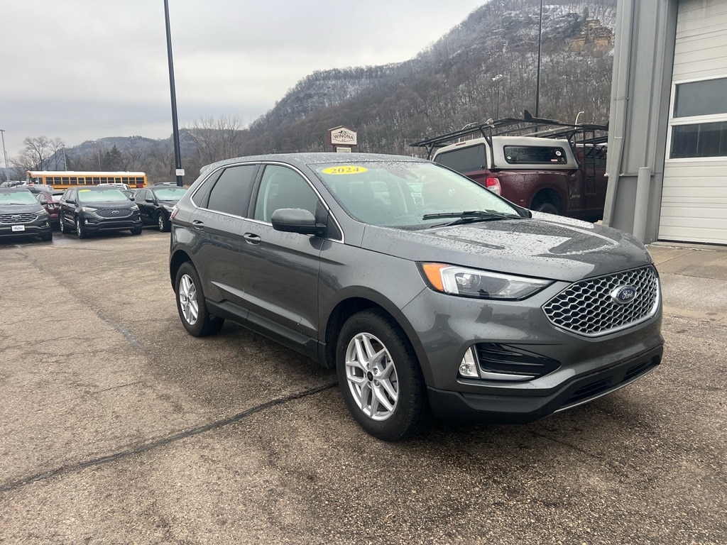 Used 2024 Ford Edge SEL with VIN 2FMPK4J99RBA81729 for sale in Winona, Minnesota