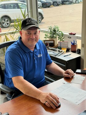 Staff member Kris Burrows from ID_c525c70c6efd
