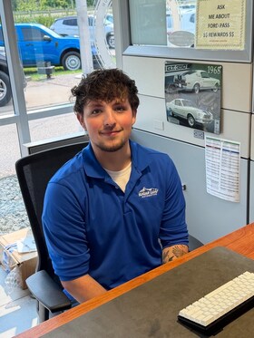 Staff member Devin Gonzalez from ID_c525c70c6efd