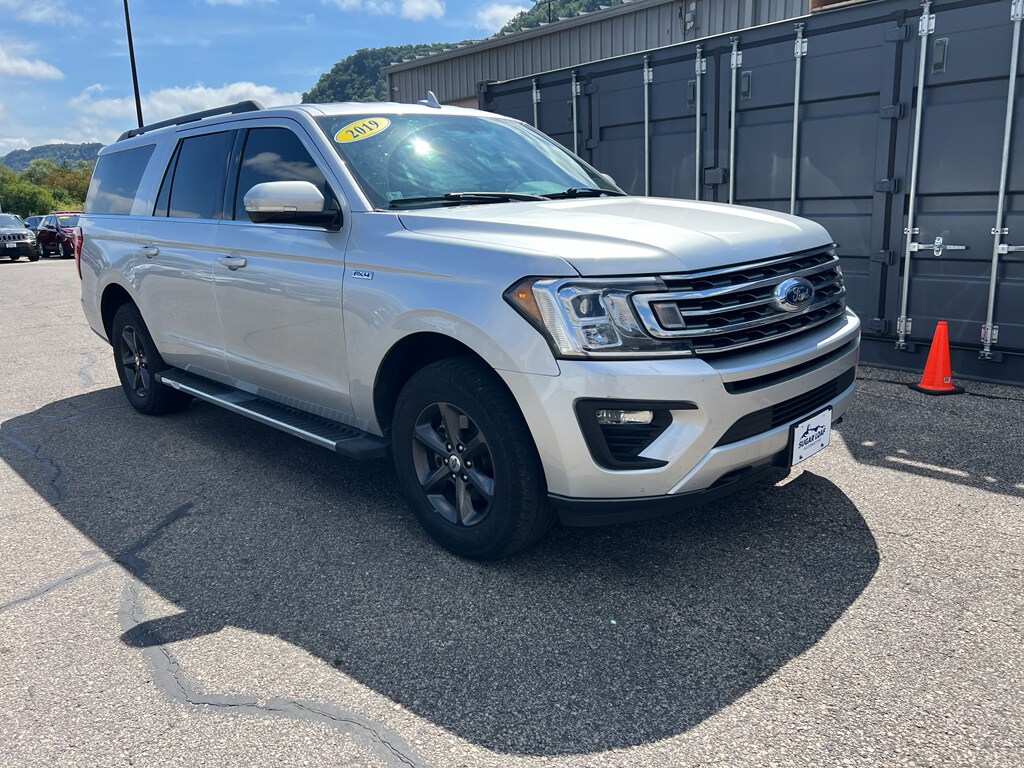 2019 Ford Expedition MAX XLT photo 2