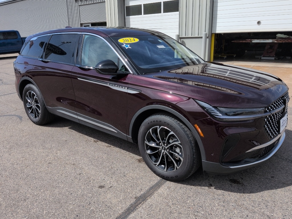 Used 2024 Lincoln Nautilus Premiere with VIN 5LMPJ8JA0RJ856397 for sale in Winona, Minnesota