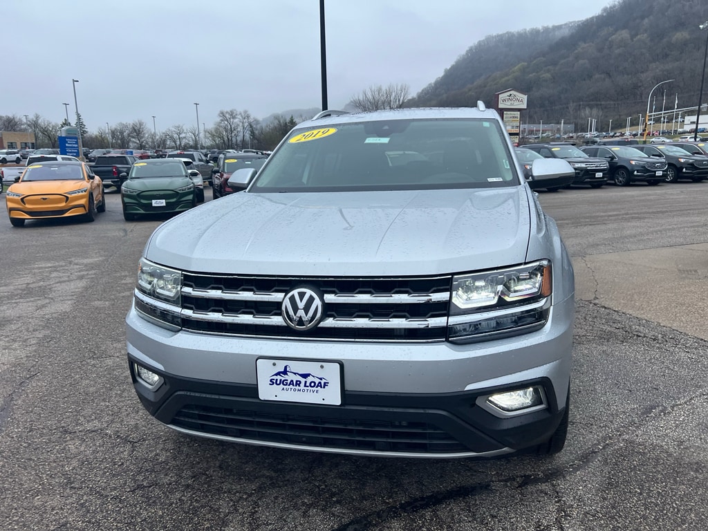 Used 2019 Volkswagen Atlas SEL Premium with VIN 1V2NR2CAXKC576741 for sale in Winona, Minnesota