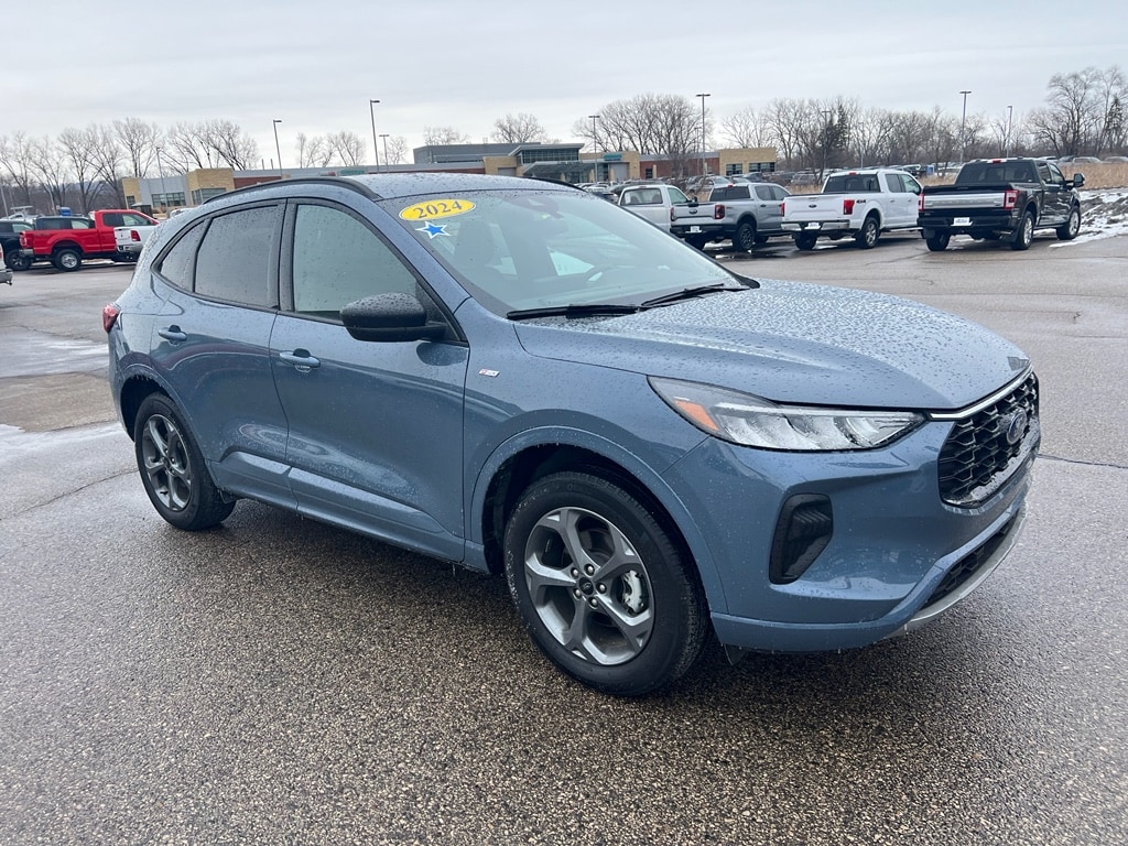 Used 2024 Ford Escape ST-Line AWD Sport Utility