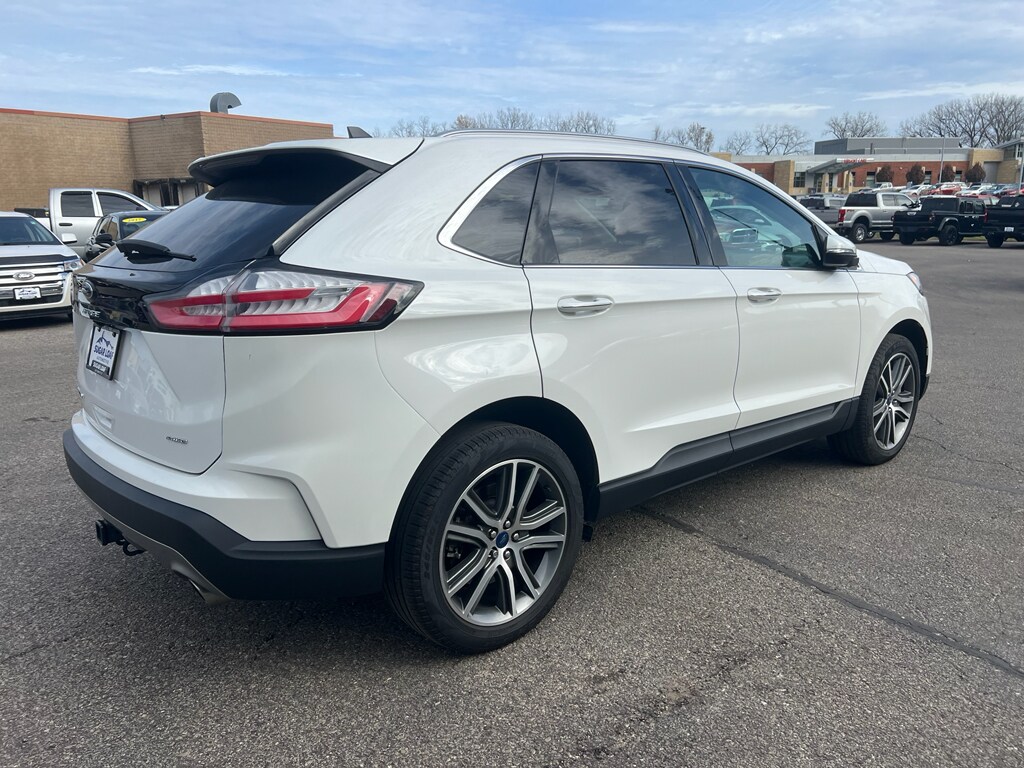 2022 Ford Edge Titanium photo 4