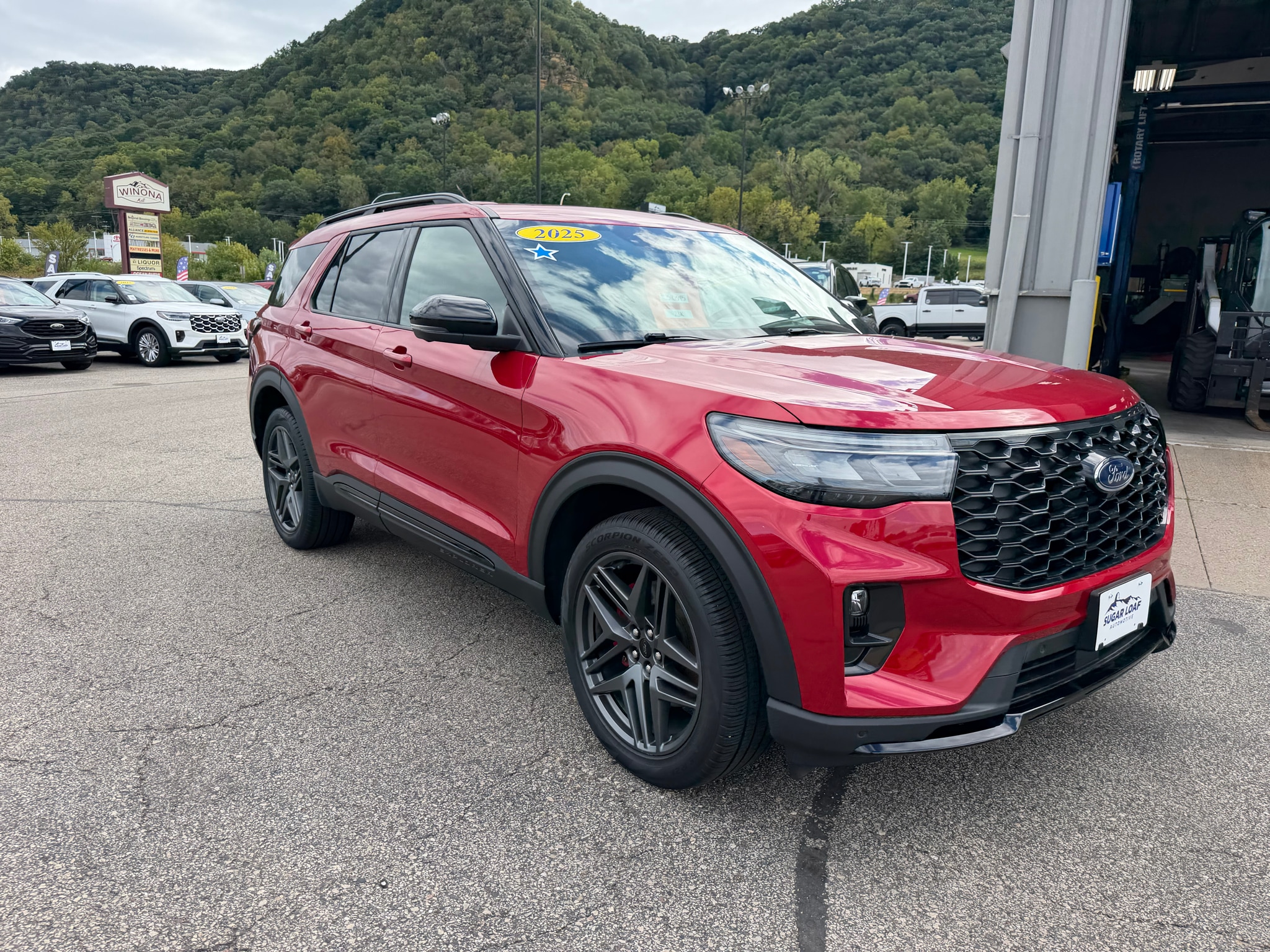 Used 2025 Ford Explorer ST-LINE with VIN 1FMUK8KH0SGB60754 for sale in Winona, Minnesota