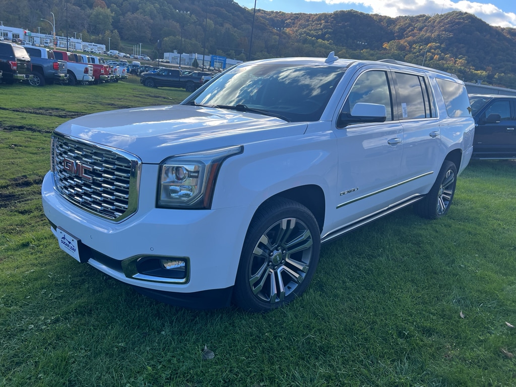 Used 2020 GMC Yukon XL Denali with VIN 1GKS2HKJ7LR222708 for sale in Winona, Minnesota