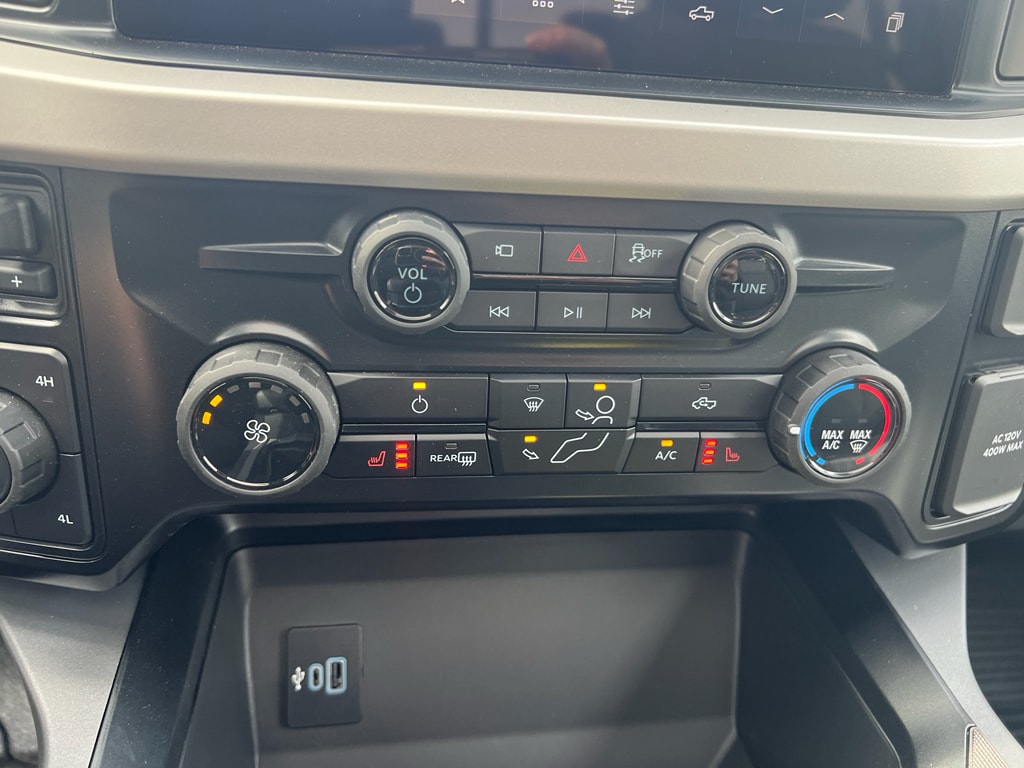 2026 Ford F-350 Super Duty XLT - Photo 13