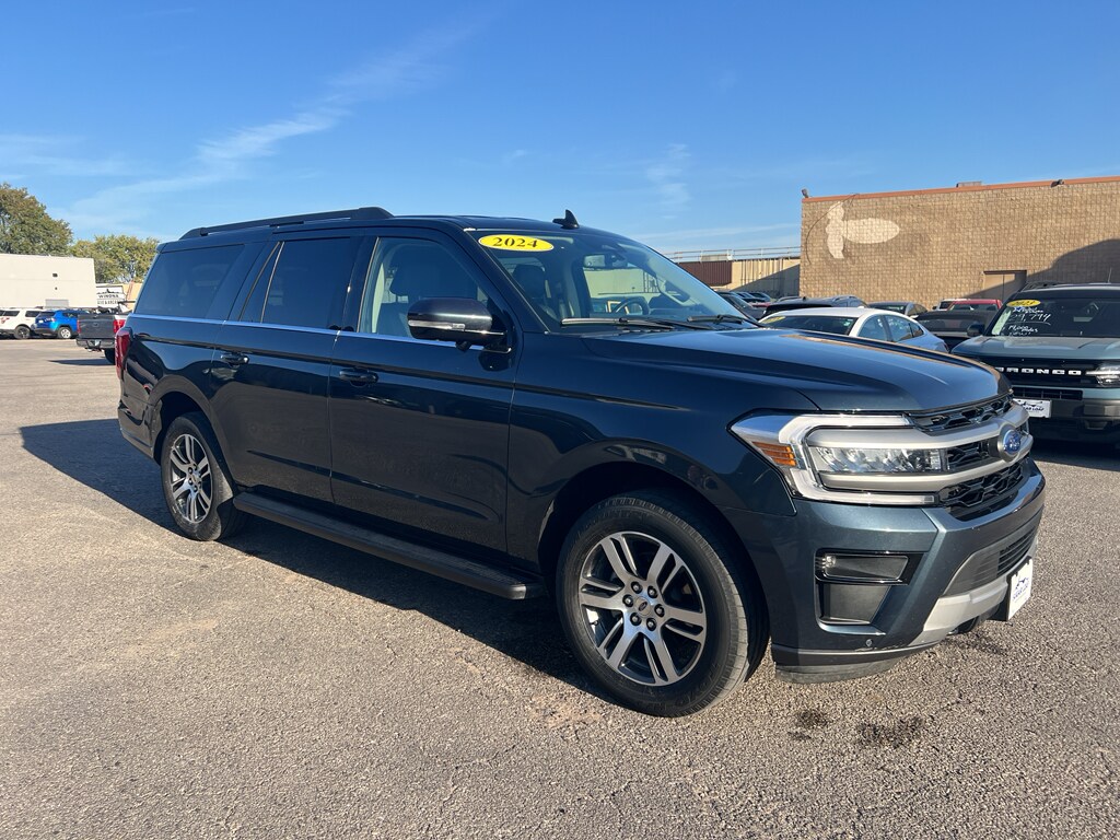 2024 Ford Expedition MAX XLT photo 3