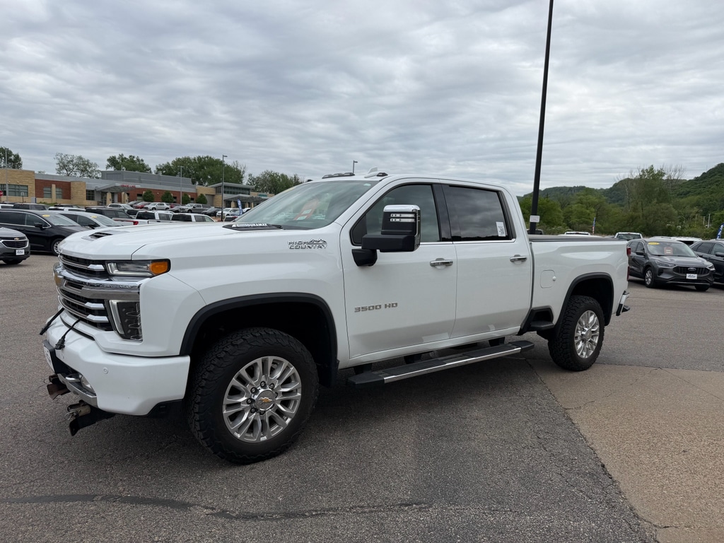 Used 2023 Chevrolet Silverado 3500HD High Country with VIN 1GC4YVEYXPF121213 for sale in Winona, Minnesota