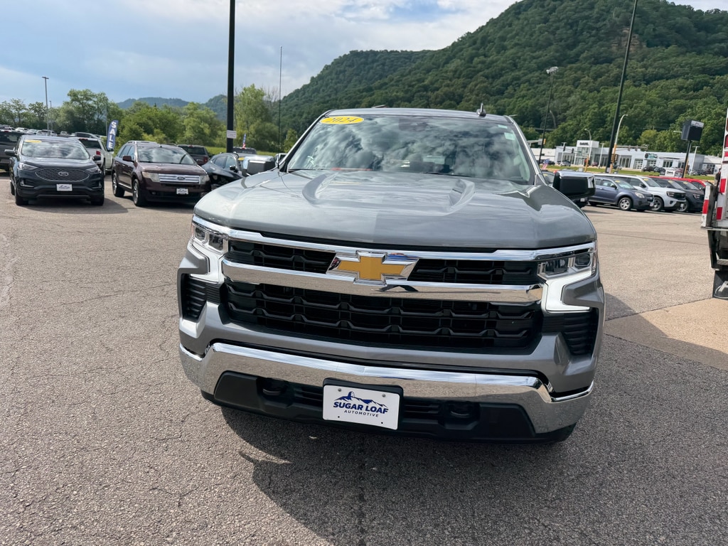 Used 2024 Chevrolet Silverado 1500 LT with VIN 2GCUDDEDXR1183563 for sale in Winona, Minnesota
