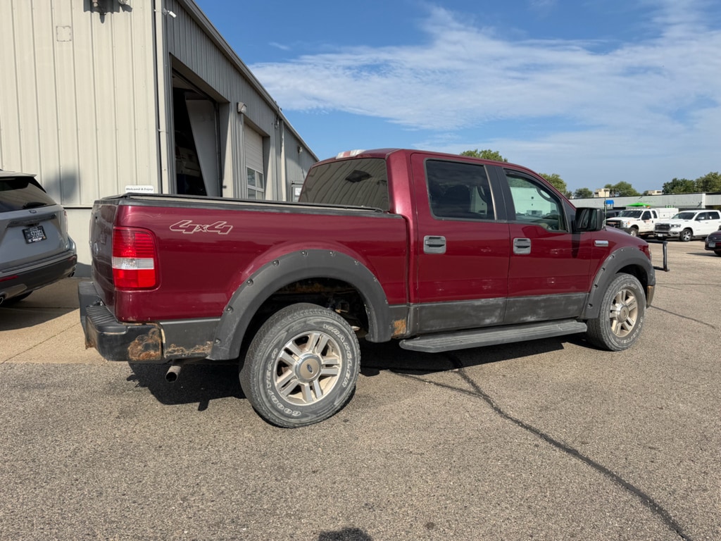 Used 2005 Ford F-150 XLT Crew Cab