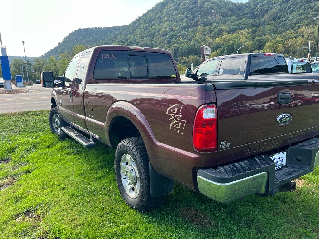 2011 Ford F-350 XLT photo 4