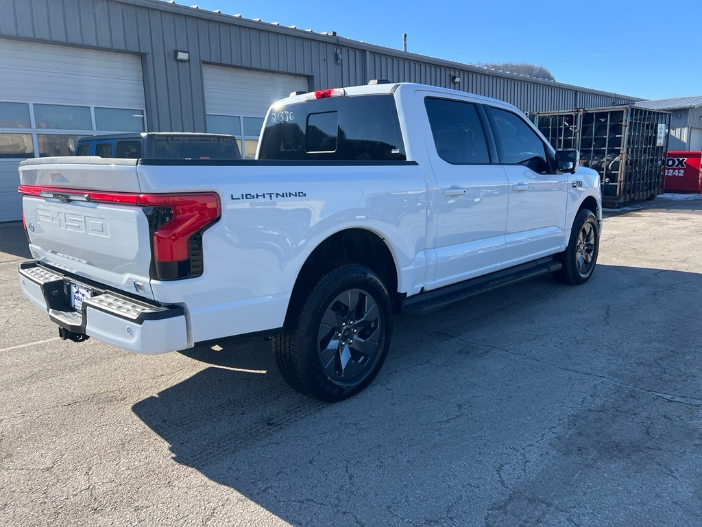 Used 2025 Ford F-150 Lightning Lariat Extended Range AWD Crew Cab