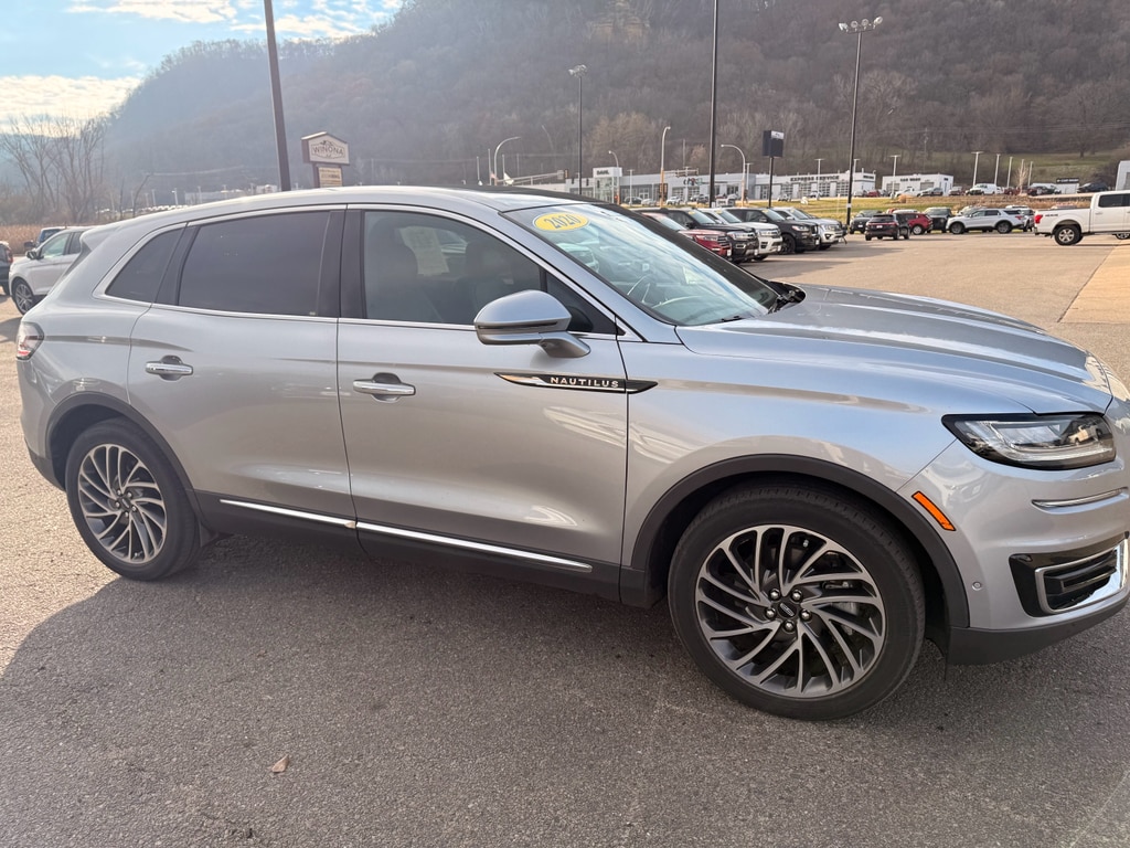 Used 2020 Lincoln Nautilus Reserve with VIN 2LMPJ8KP9LBL29111 for sale in Winona, Minnesota