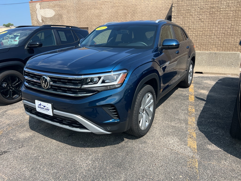 Used 2022 Volkswagen Atlas Cross Sport SE w/Tech with VIN 1V2HE2CA5NC224082 for sale in Winona, Minnesota