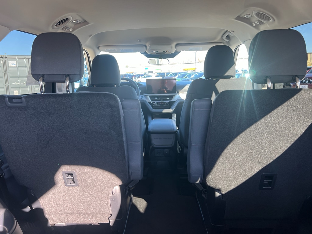 2026 Ford Explorer Active - Photo 10