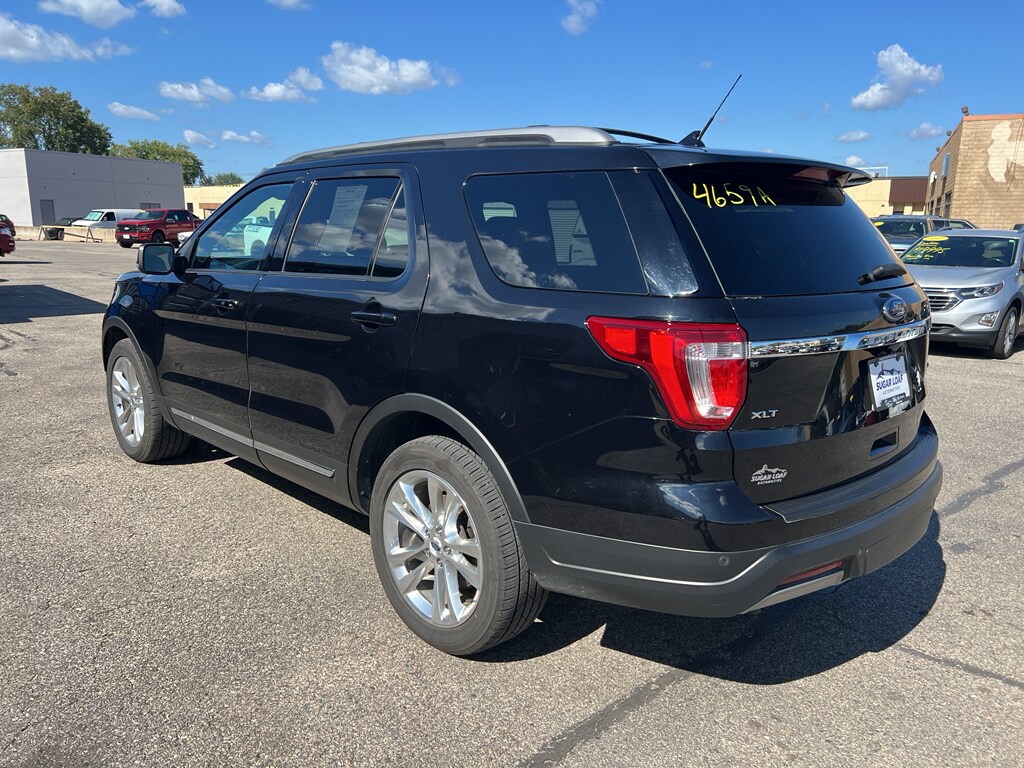 2019 Ford Explorer XLT photo 4