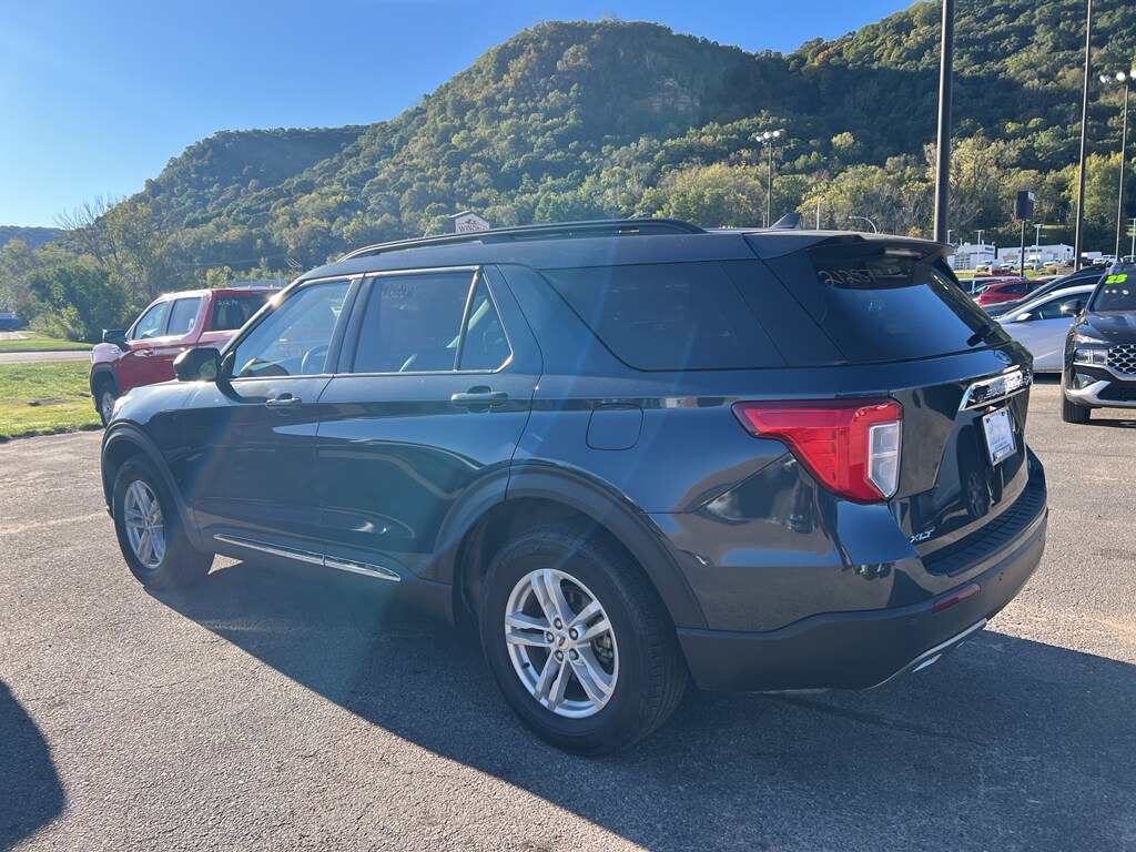 2023 Ford Explorer XLT photo 4