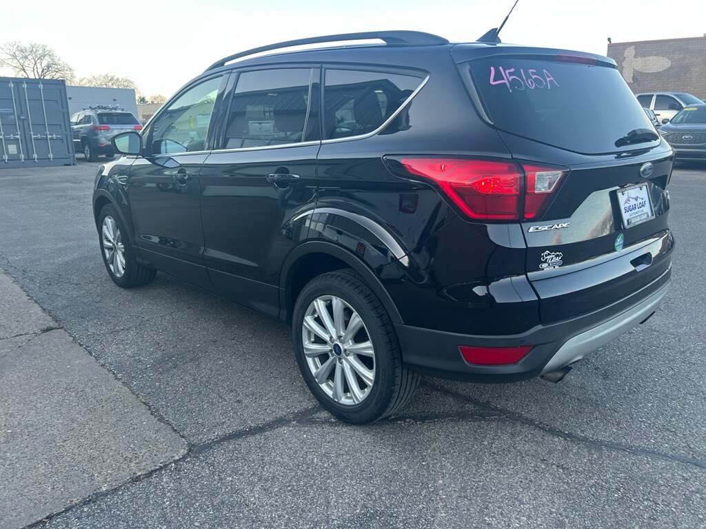 2019 Ford Escape SEL photo 3