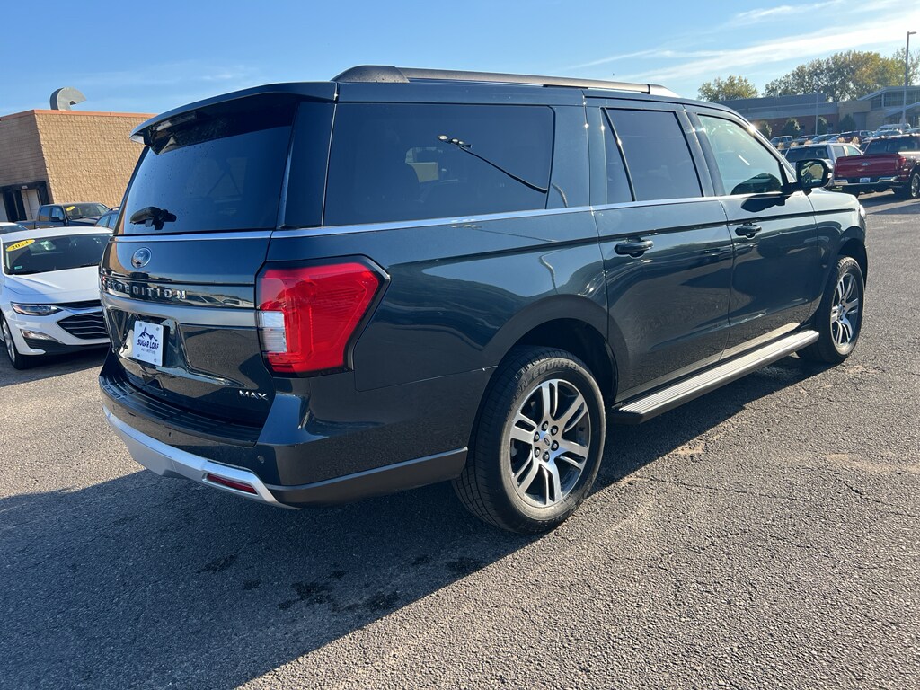 2024 Ford Expedition MAX XLT photo 2