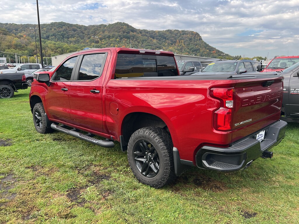 2022 Chevrolet Silverado 1500 LT Trail Boss photo 3