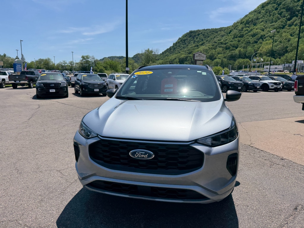 Used 2024 Ford Escape ST-Line with VIN 1FMCU9MN1RUB59624 for sale in Winona, Minnesota