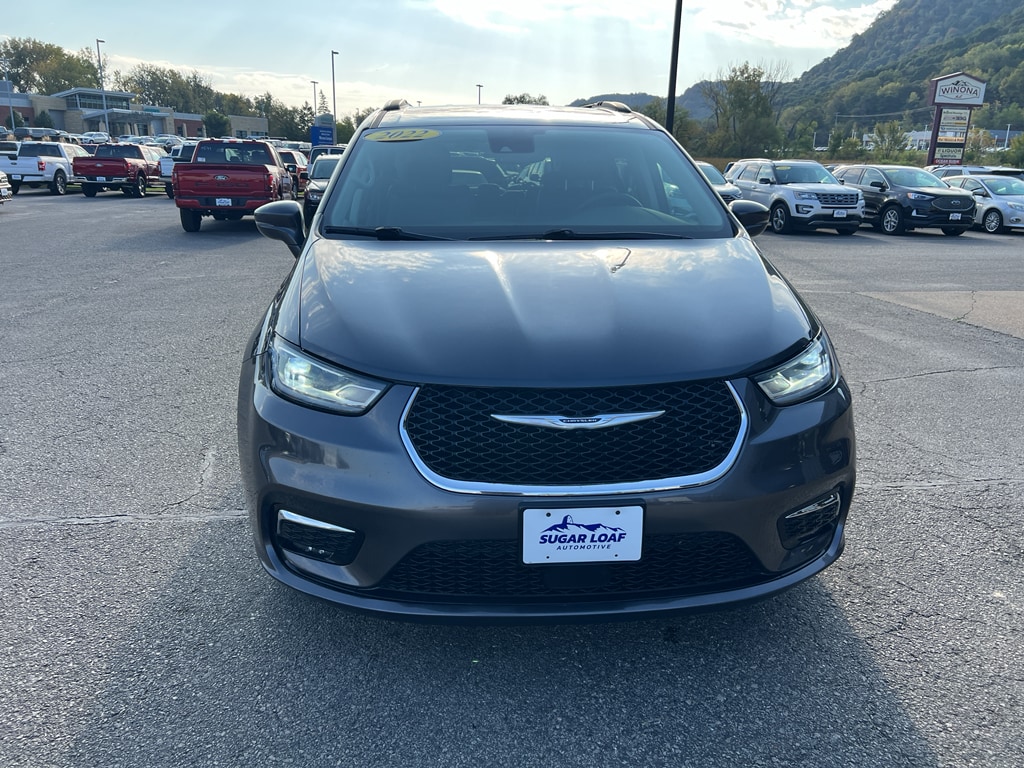 Used 2022 Chrysler Pacifica Touring L with VIN 2C4RC1BG0NR169317 for sale in Winona, Minnesota